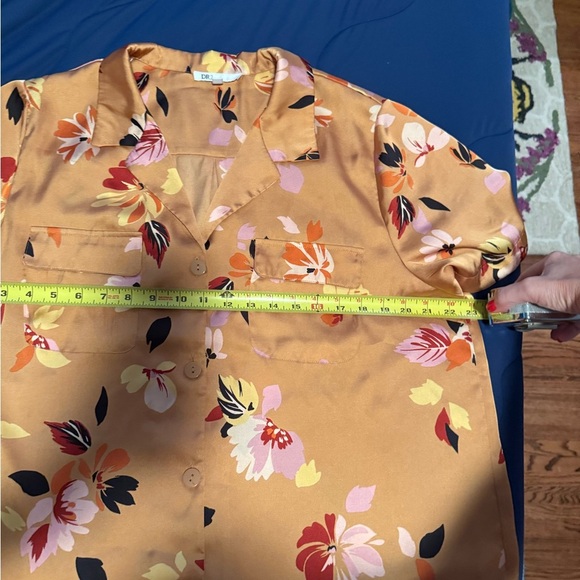 DR2 Women's Floral Satin Blouse, XXL - Picture 6 of 7